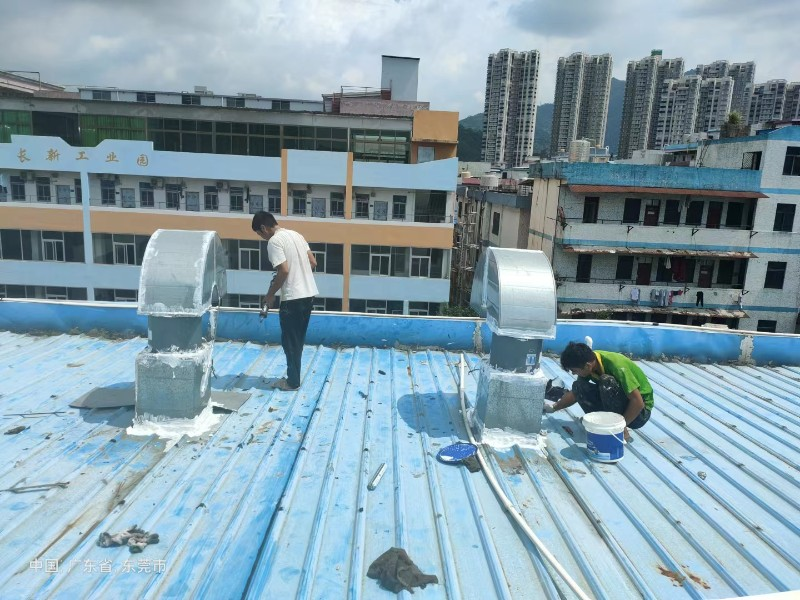 鼓楼钢结构屋面涂料维修方法